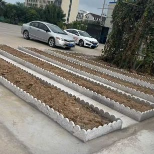 海东 花边石、花围石、花园石安装效果