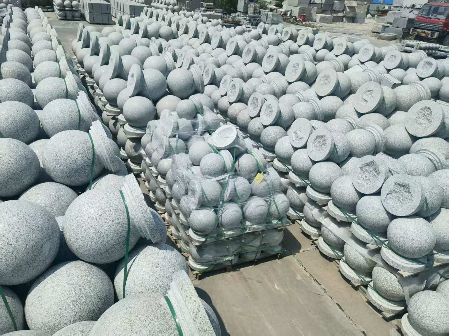 海东 花岗岩实心圆球，石球，挡车球，挡车石，车止石，路障石。