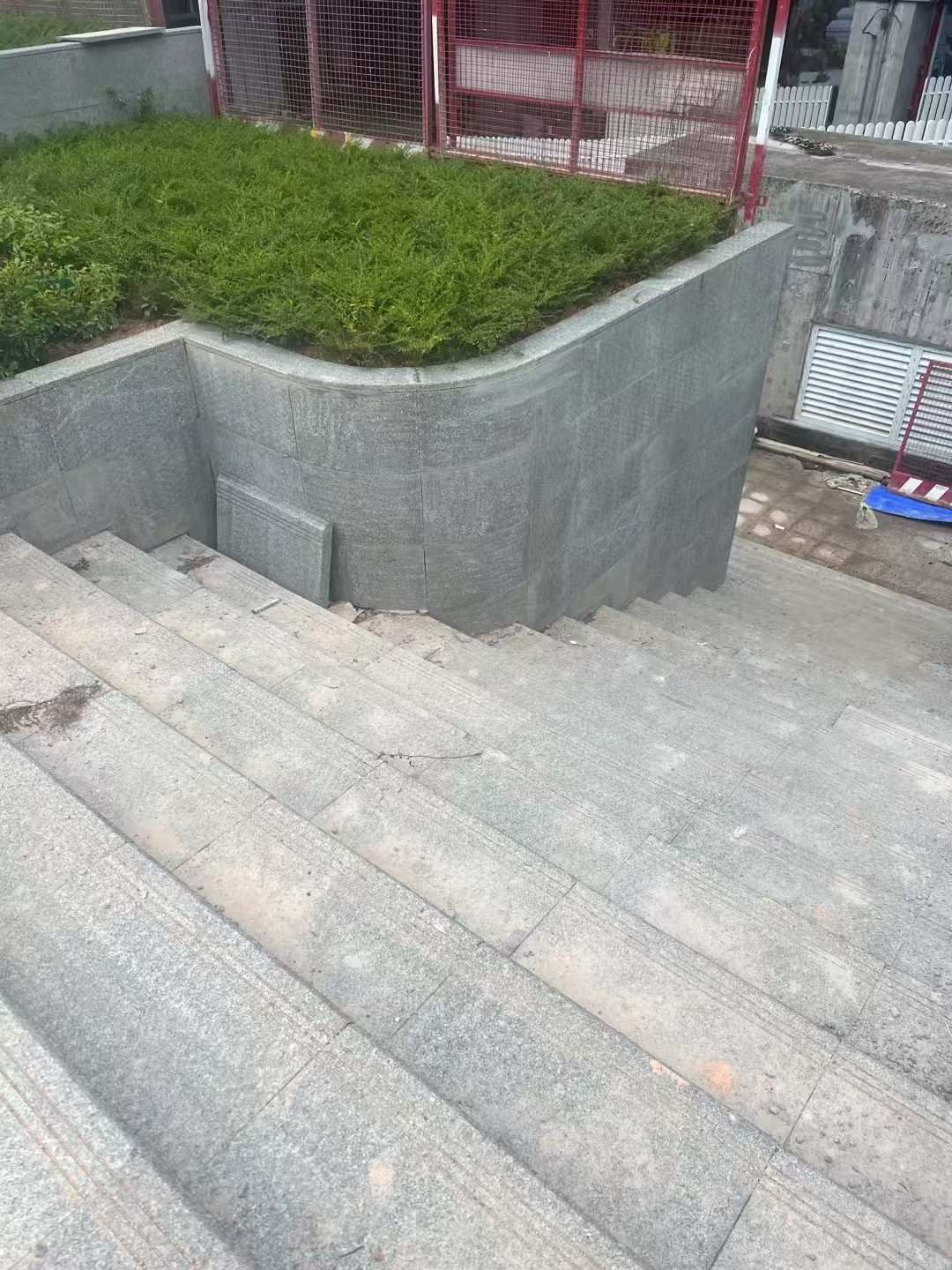 海东 芝麻黑火烧面铺装案例