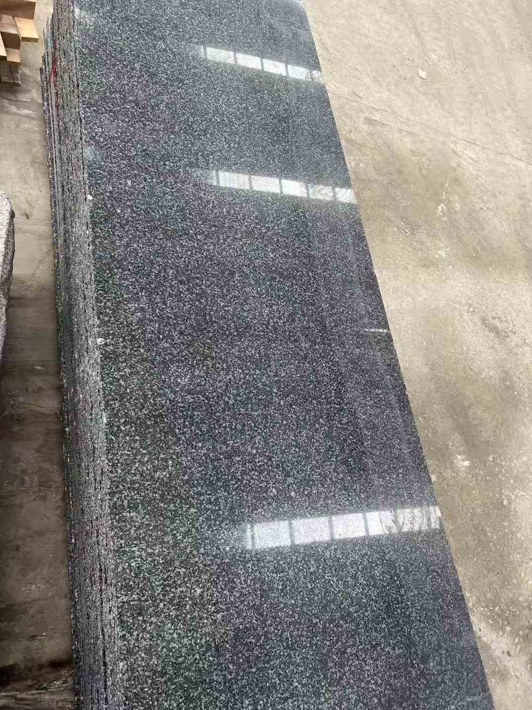 海东 芝麻黑光面